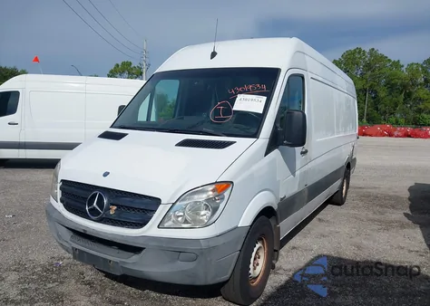 2011 Mercedes-Benz Sprinter 2500 High Roof from USA, damaged, VIN WD3PE8CB4B5608857